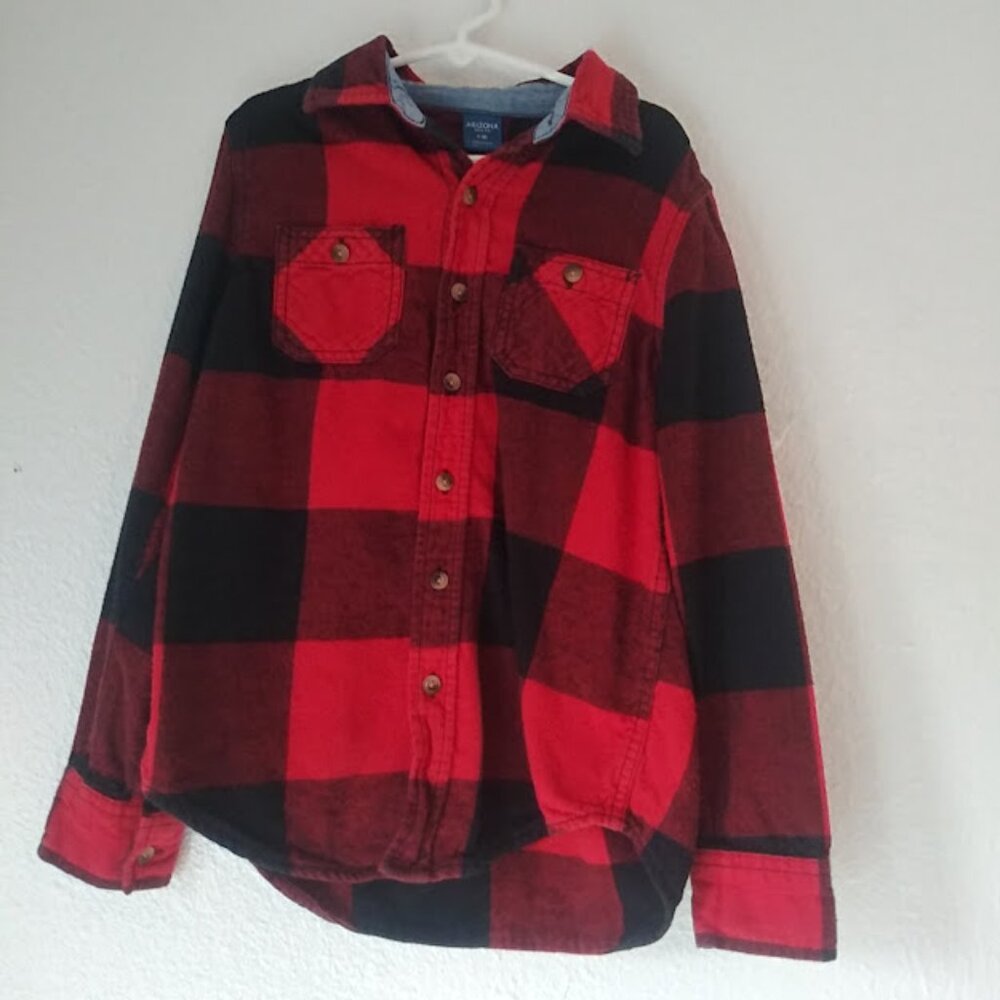 Arizona Jean Company boy's size 8 red and black flannel top